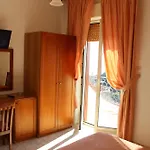 Royal Hotel