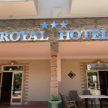 Royal Free Parking ホテル