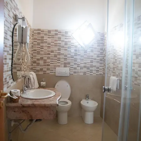 Royal Free Parking 3*