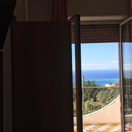 Royal Free Parking 3*