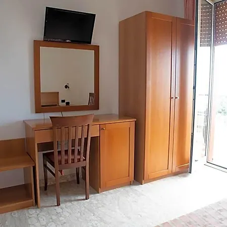 Royal Free Parking 3*