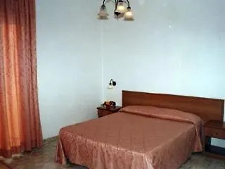 Royal Free Parking Hotel 3*