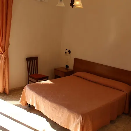 Royal Hotel